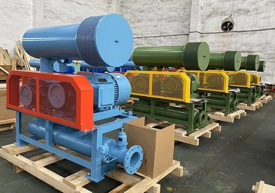 5.5-22kw کوچک ریشه های تنفس کننده سه لوله آهن ریخته برای ماشین فشار